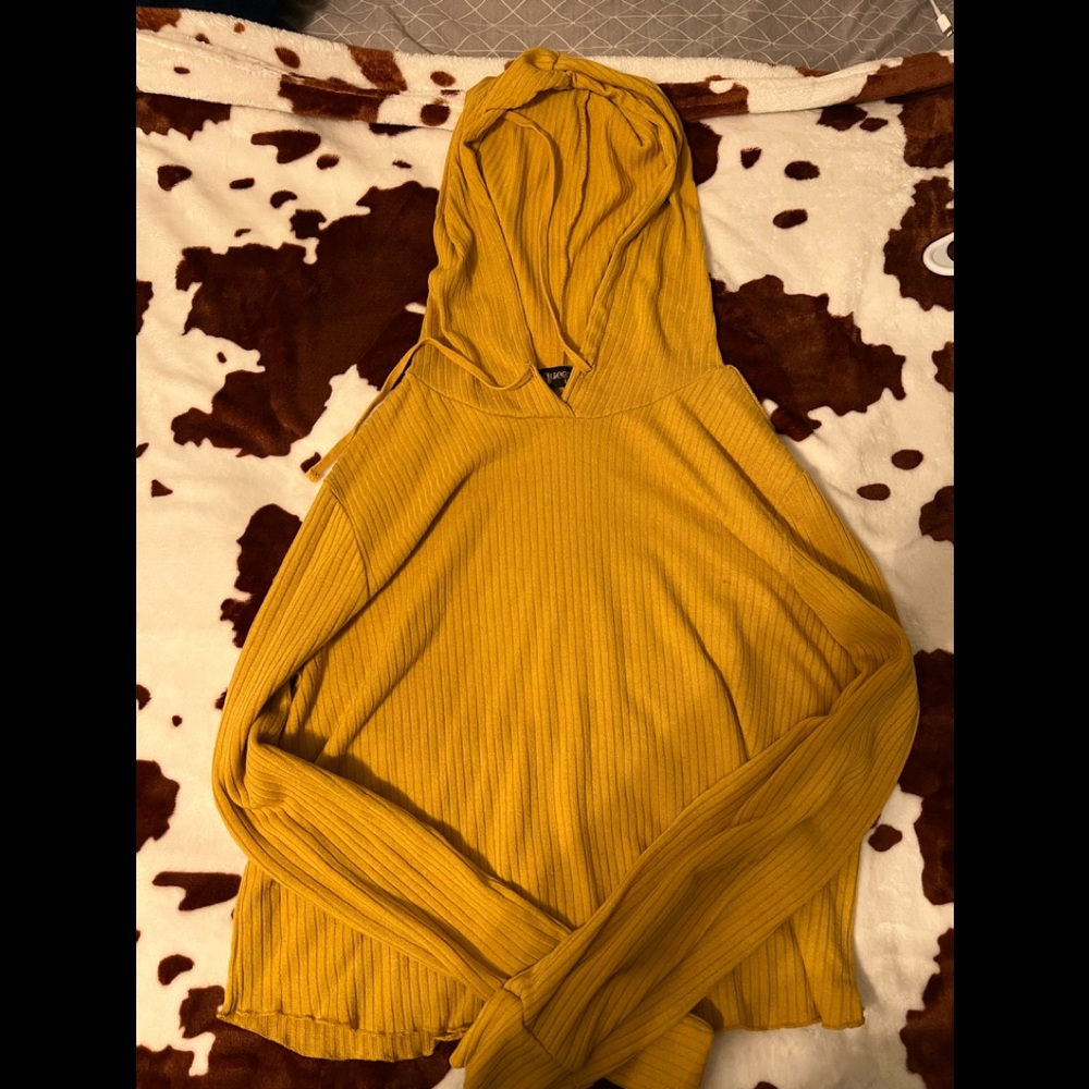 Yellow shirt